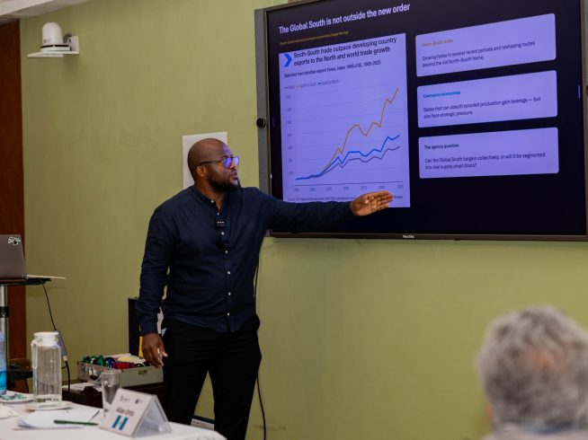 BYTE0476 Discussing how geopolitical shifts are reshaping global trade at the Naumann Academy of Politics.